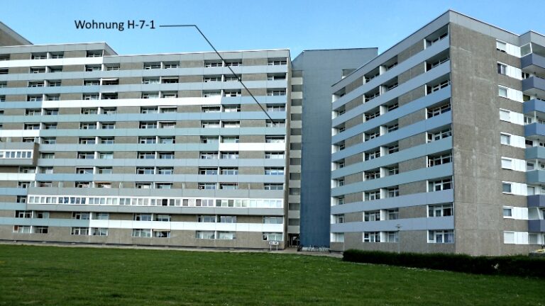 Eingang Block H-I-K
